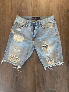 GAP Light Wash Ripped Men’s Denim Shorts